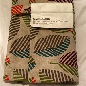 NWT Crate & Barrel Table Runner 14x90in